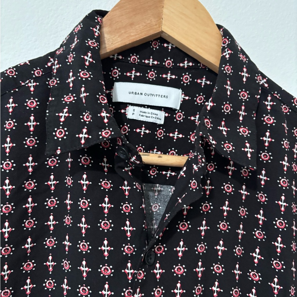 Urban Outfitters Black and Red Casual Button Down Shirt
